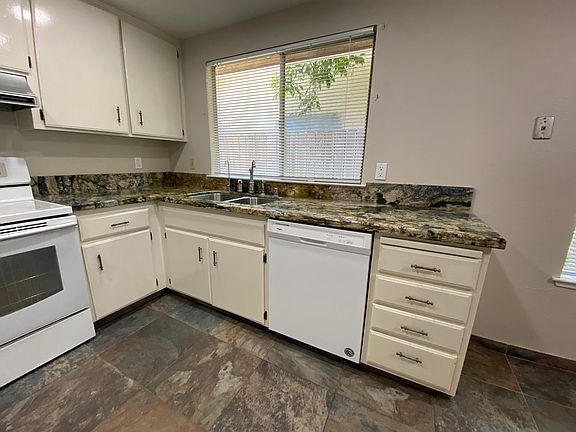 5th image of 2892 Azevedo Dr #A