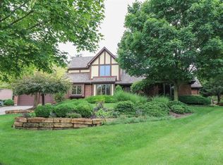 5029 Oakview Dr, Middletown, OH 45042
