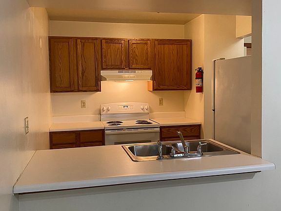 3rd image of 2310 S Illinois Ave #A-1