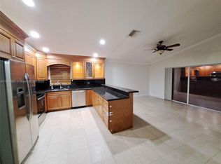 1642 NW 143rd Way, Pembroke Pines, FL 33028