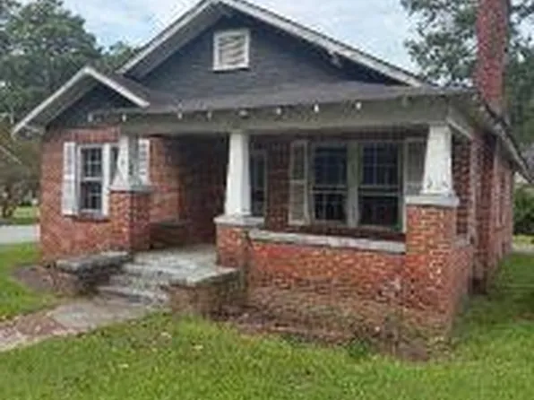 (undisclosed Address), Robersonville, NC 27871