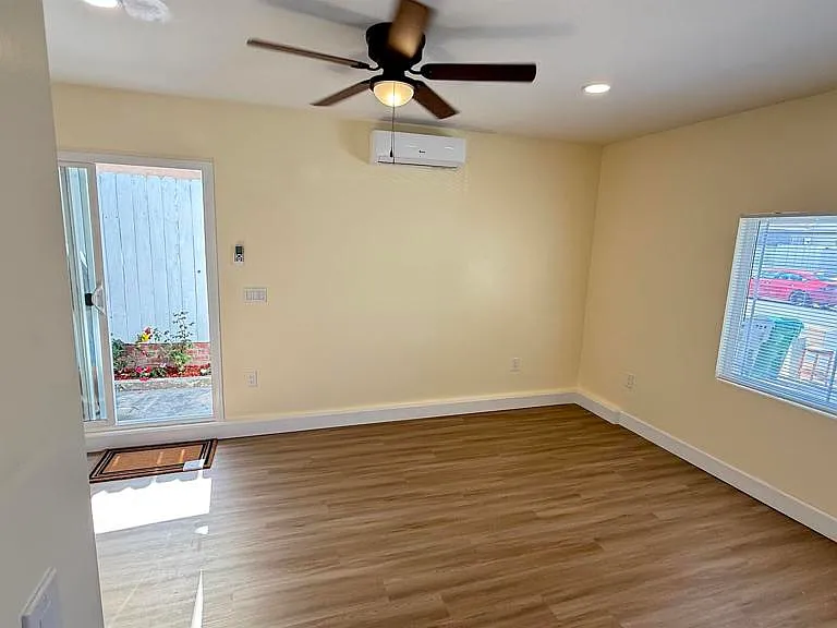 2624 Caulfield Dr — Photo 5