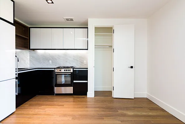Rented by Nooklyn NYC LLC | media 48