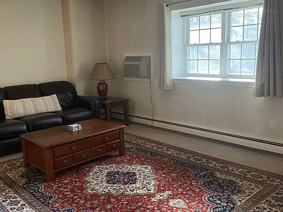 4th image of 3 Chapel Hill Dr APT 4