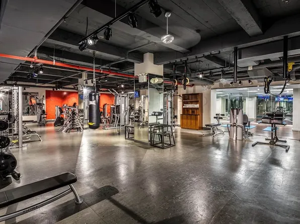 88 Greenwich Street image 9 of 10