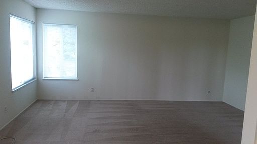 2nd image of 1010 Westlynn Way APT 3