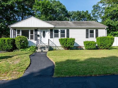 136 Davis Ave, Cranston, RI, 02910