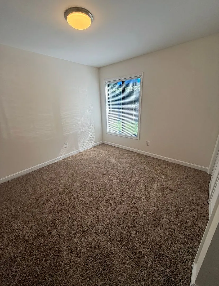 1512-B, Benjamin Parkway — Photo 3
