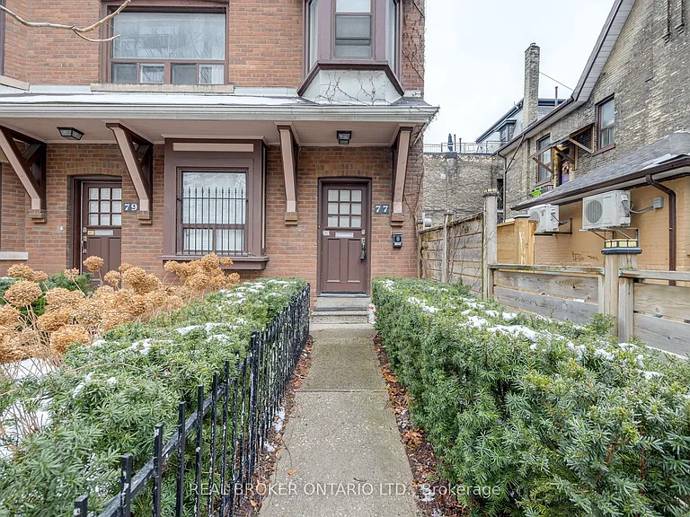 77 Isabella St #UPPER — Photo 3