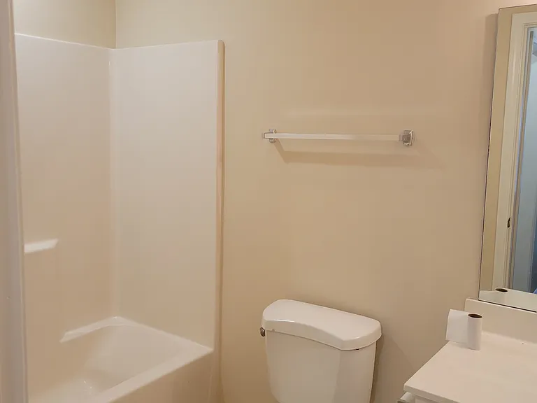 1802 Barberry Dr — Photo 10
