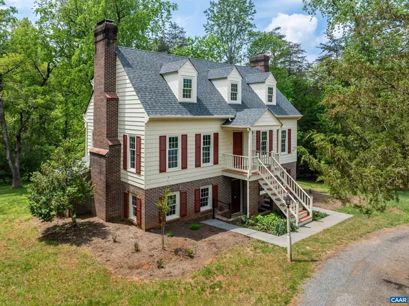 3665 Country Ln, Charlottesville, VA 22903