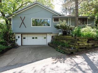 19 Ski Hill Rd, Portage, IN 46368