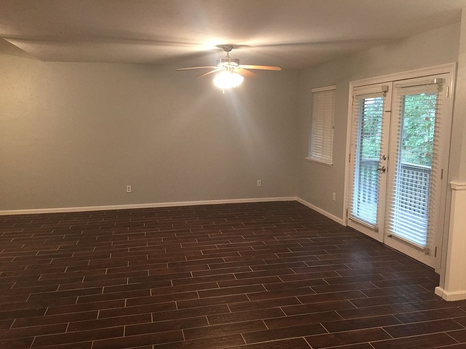 1st image of 2170c Dellwood Drive