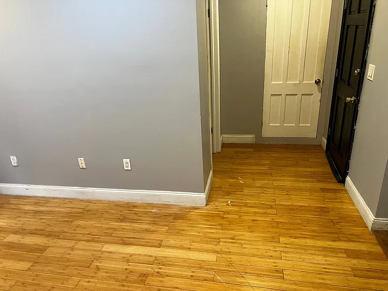 574 Madison Ave — Photo 7
