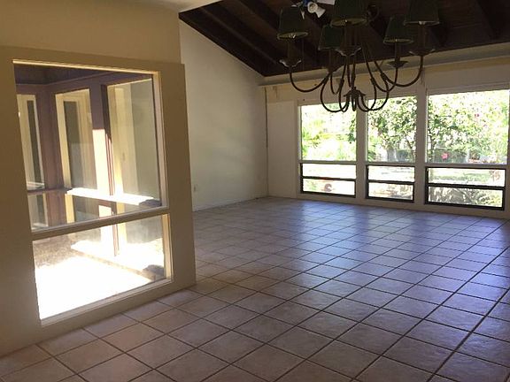 5th image of 9 Loma Verde