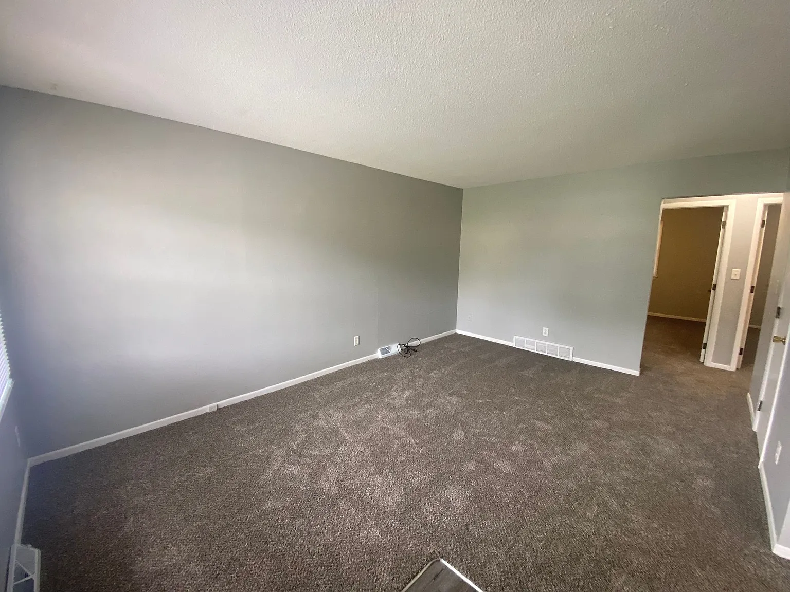 3302 SE 5th Street — Photo 2