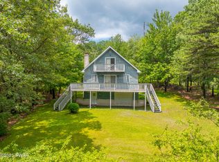 511 Overlook Ter, Stroudsburg, PA 18360