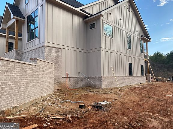 4th image of 2468 Rockbridge Rd NW