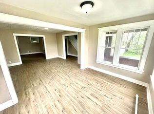 711 Tyler St, Gary, IN 46402