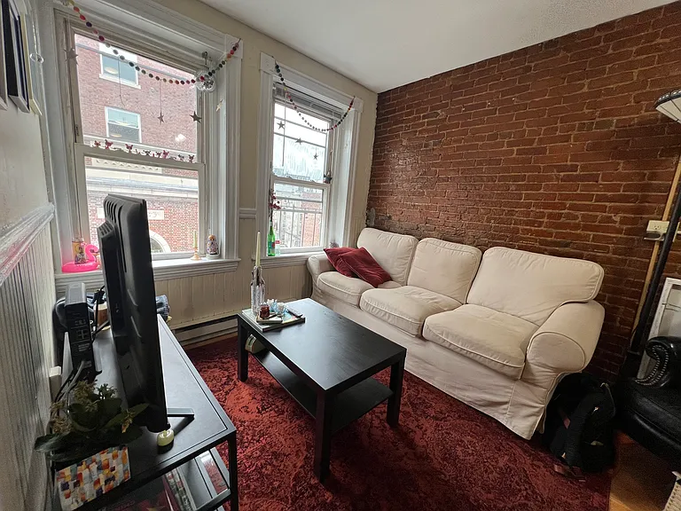 60 N Margin St #4 — Photo 5