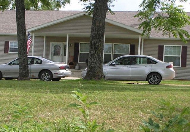2nd image of 4014 Black Jack Rd