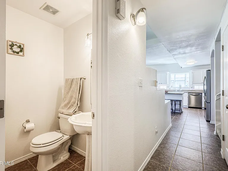 10904 Duster Dr — Photo 23