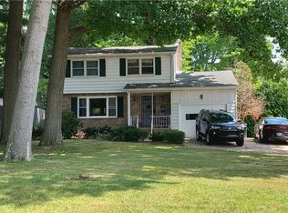 4637 Yarmouth Ln, Youngstown, OH