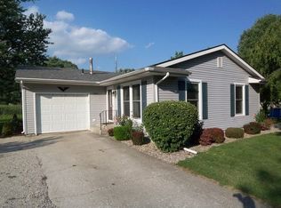 905 E Water St, Berne, IN 46711