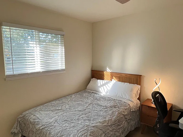 1302 Drexel Dr — Photo 5