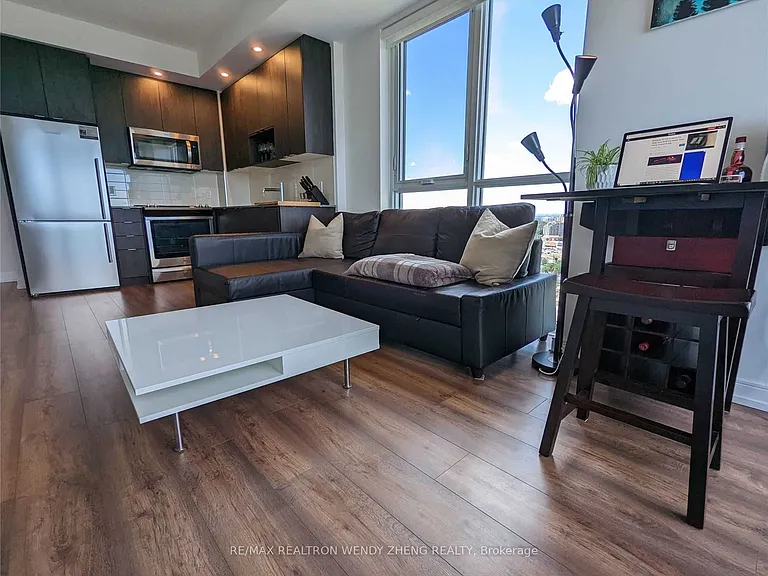 225 Village Green Sq #2602 — Photo 9