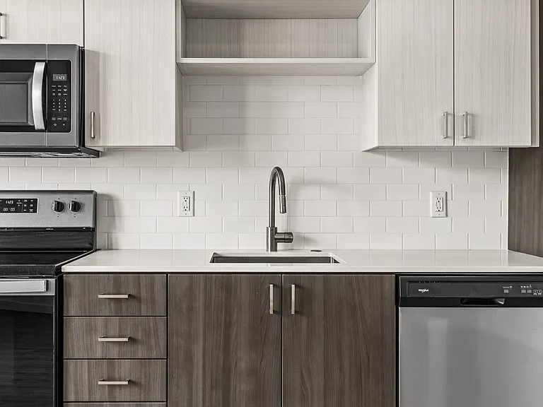 Gordon Lofts — Photo 64