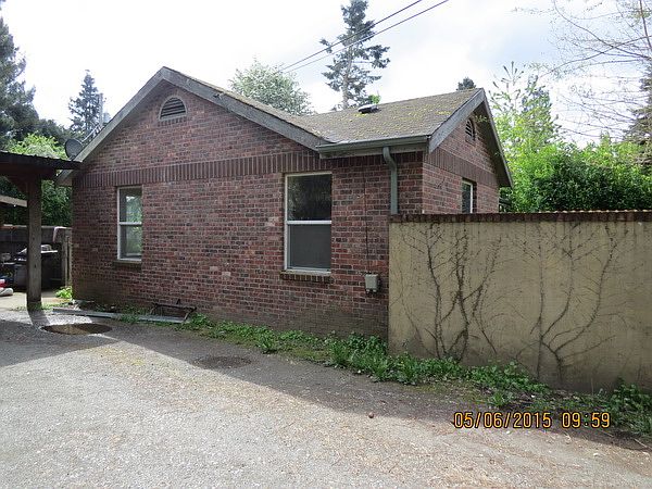 2nd image of 1232 Wilson St NE