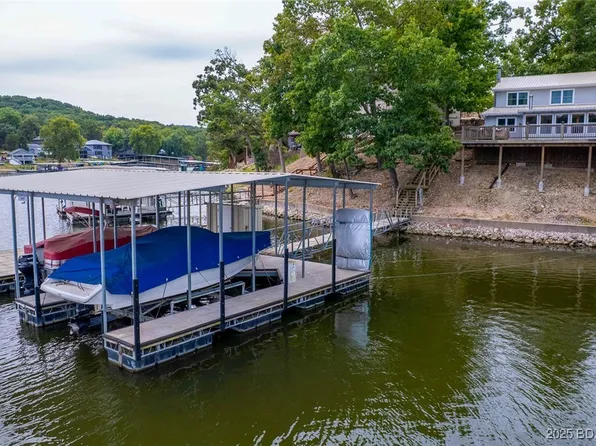 942 Pleasant Valley Dr, Roach, MO 65787