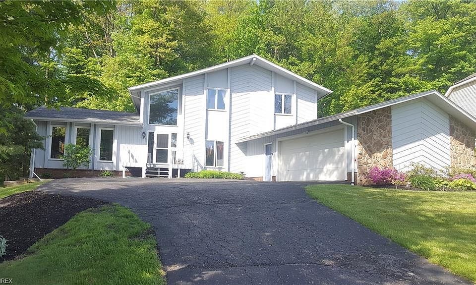 1st image of 8304 Pebble Creek Ct