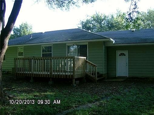 2nd image of 1002 S Doyle St