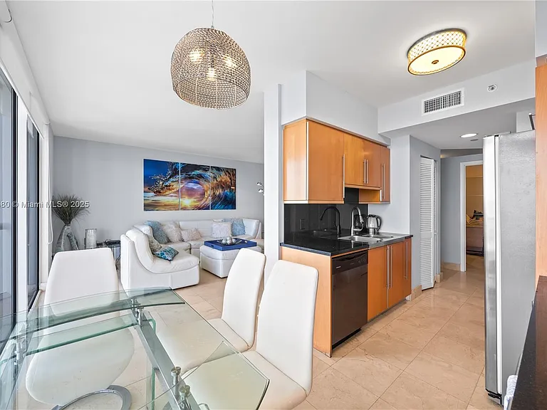 6365 Collins Ave #4106 — Photo 7