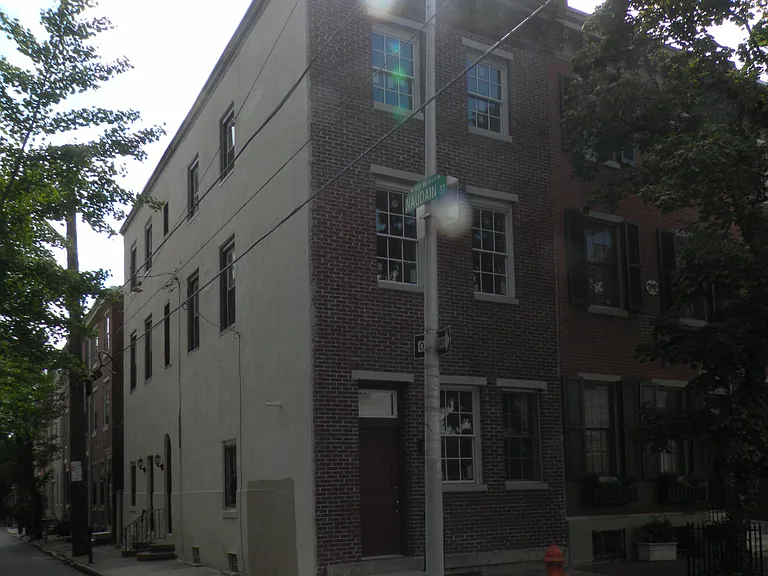 515 S 16th St #A — Photo 5