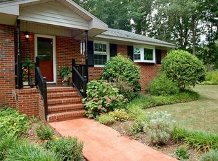 4008 Annie Laurie Dr, Greensboro, NC 27455