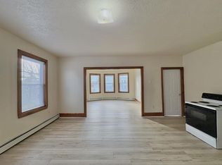 214 Blake St #8, Lewiston, ME 04240