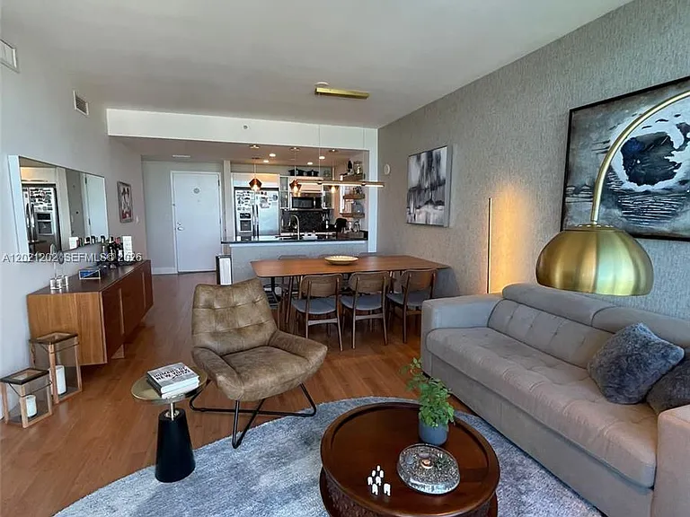 601 NE 36th St #1805 — Photo 9