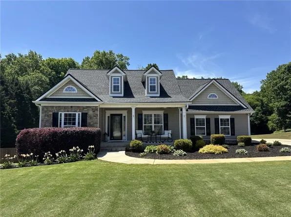 131 Wood Cv, Jefferson, GA 30549