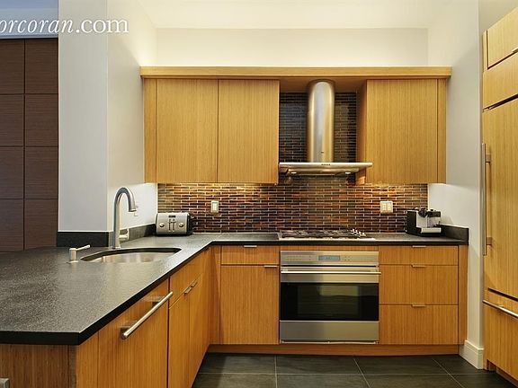 3rd image of 70 Little West St APT 6G