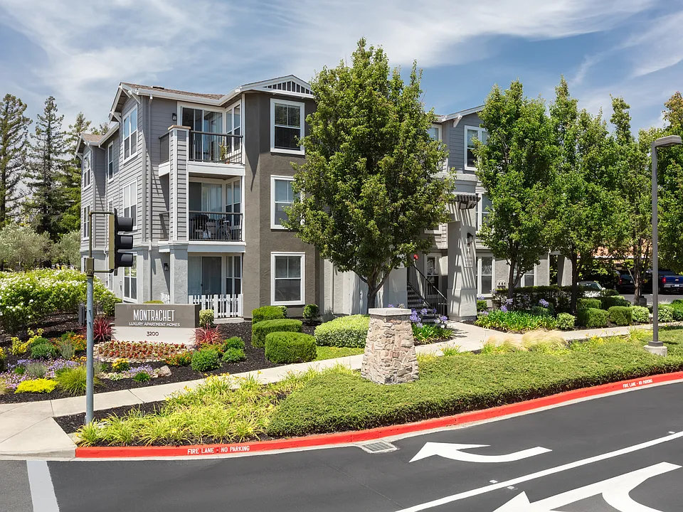Montrachet Apartments