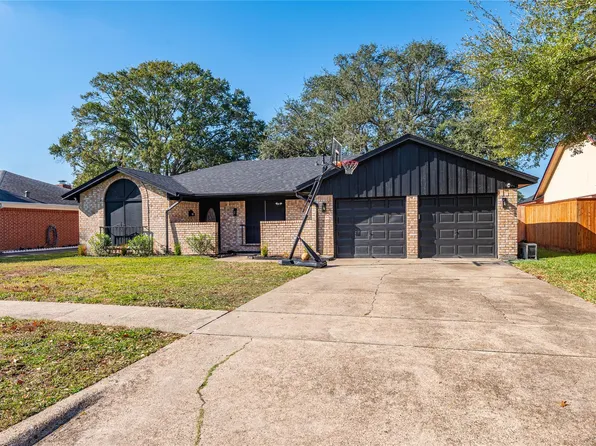 3501 Knob Hill St, Deer Park, TX 77536