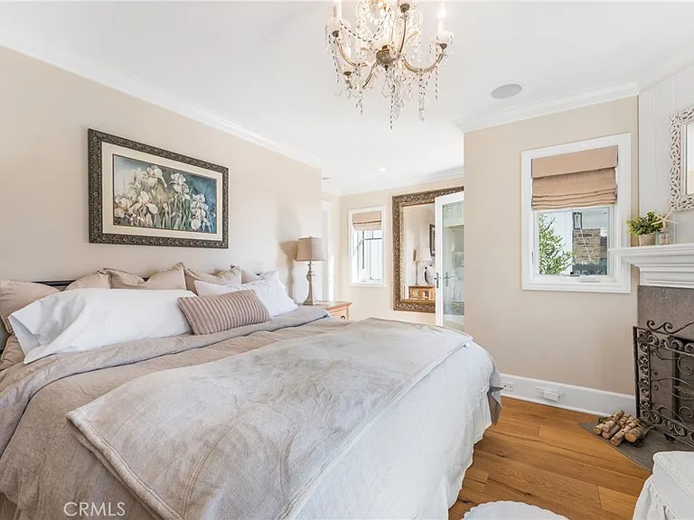 220 Coral Ave — Photo 17