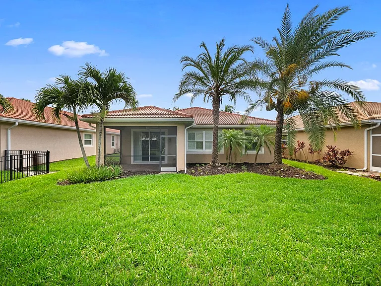 13105 Silver Thorn Loop — Photo 27