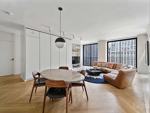 3rd image of 16 W 40th St APT 18B
