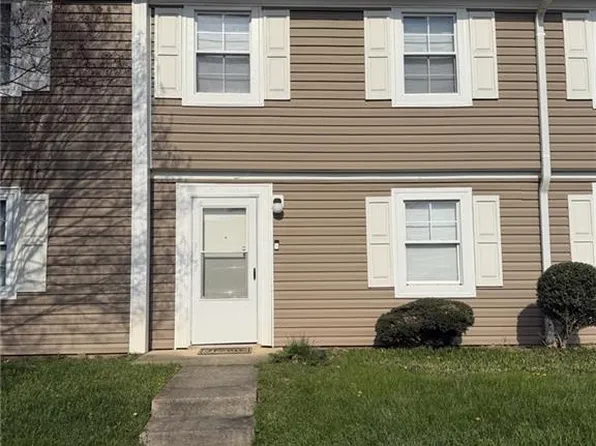 5735 Bramblegate Rd Unit B, Greensboro, NC 27409