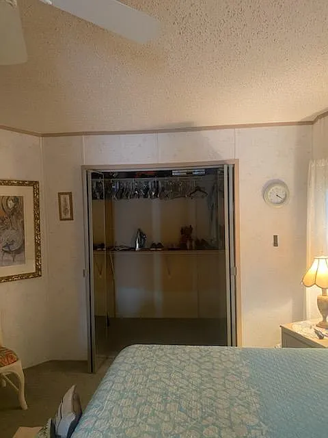 2 bed, 1200 sqft, $2,400 — Photo 2