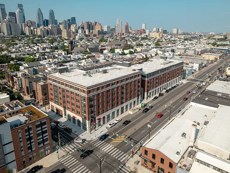 The Howell - 2101 Washington Ave — Photo 14